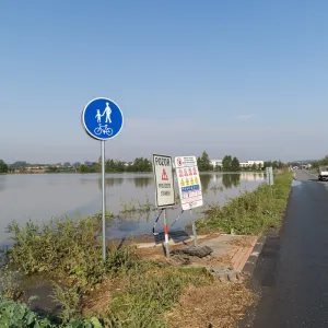 Kroměříž vrací zábradlí na lávku, Podzámka zůstává zavřená
