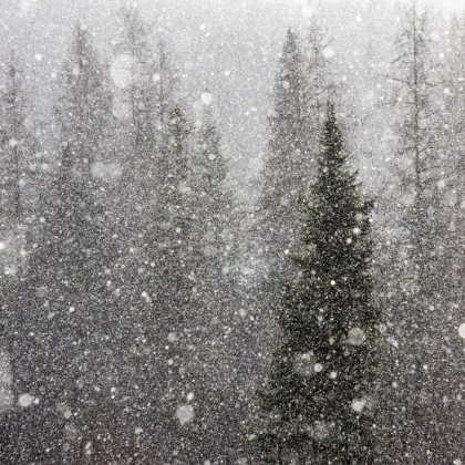 Na Pustevnách sněží, vločky čekejme i na Zlínsku