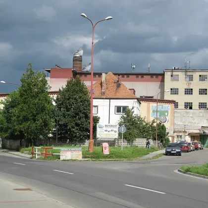 Jarošovský pivovar už je z poloviny zbouraný