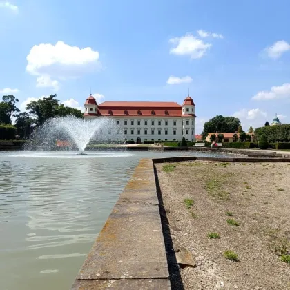U zámku Holešov po desítkách let tryská fontána