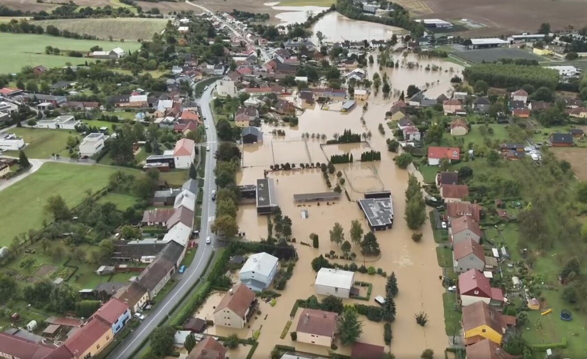 Řeky ve Zlínském kraji klesají. Výjimkou je Morava