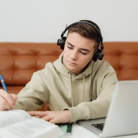 „Zvedá se zájem o řemesla, “ hlásí před přijímačkami na střední krajská radní pro školství